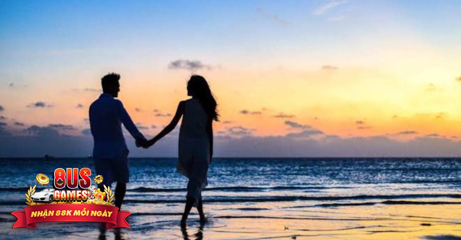 Giải mã giấc mơ thấy người yêu cũ, những con số có liên quan? 6 Ngủ mơ người yêu cũ đang ôm mình